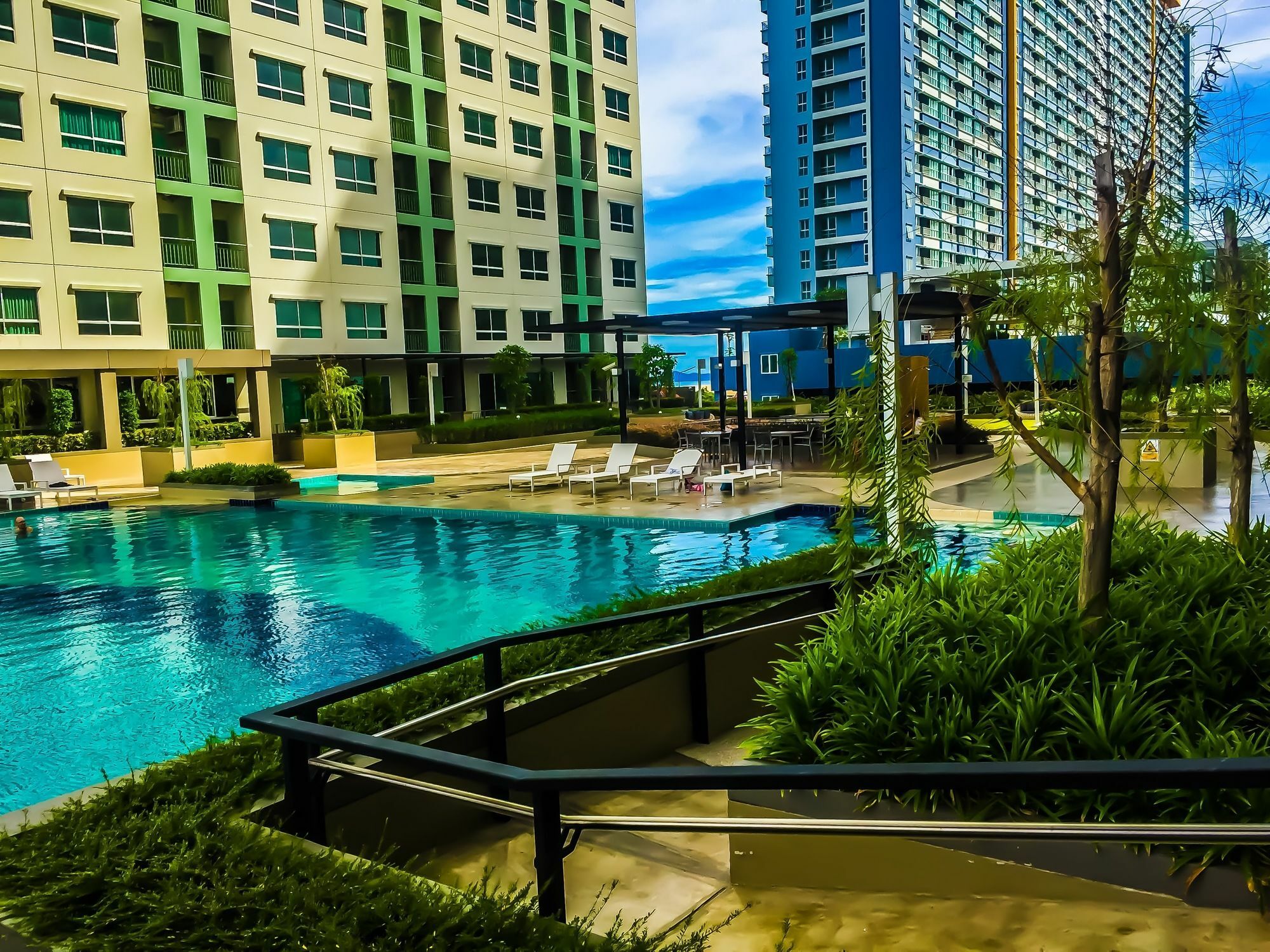 Lumpini Seaview Jomtien By Parikal Hotel Екстериор снимка