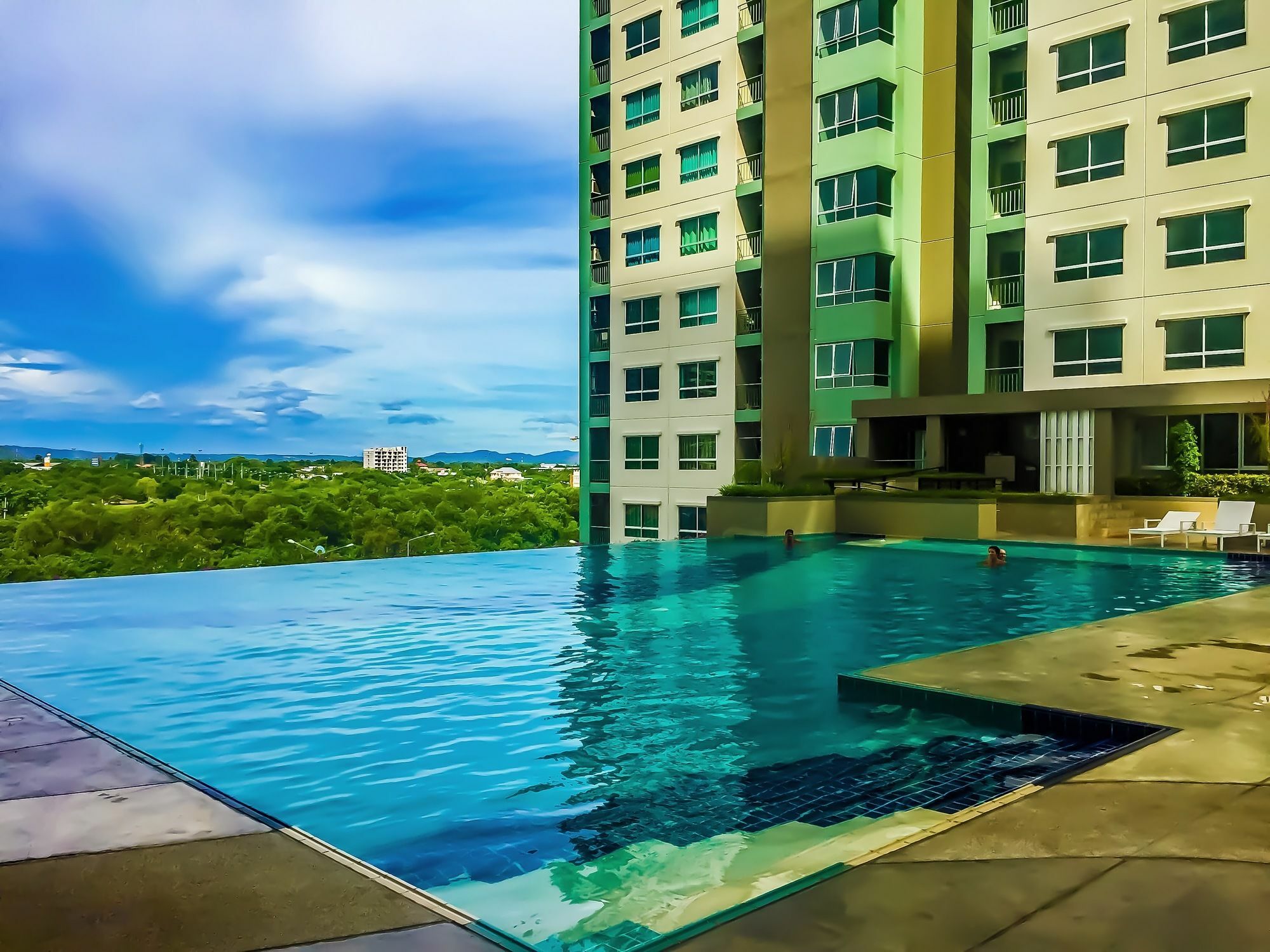 Lumpini Seaview Jomtien By Parikal Hotel Екстериор снимка