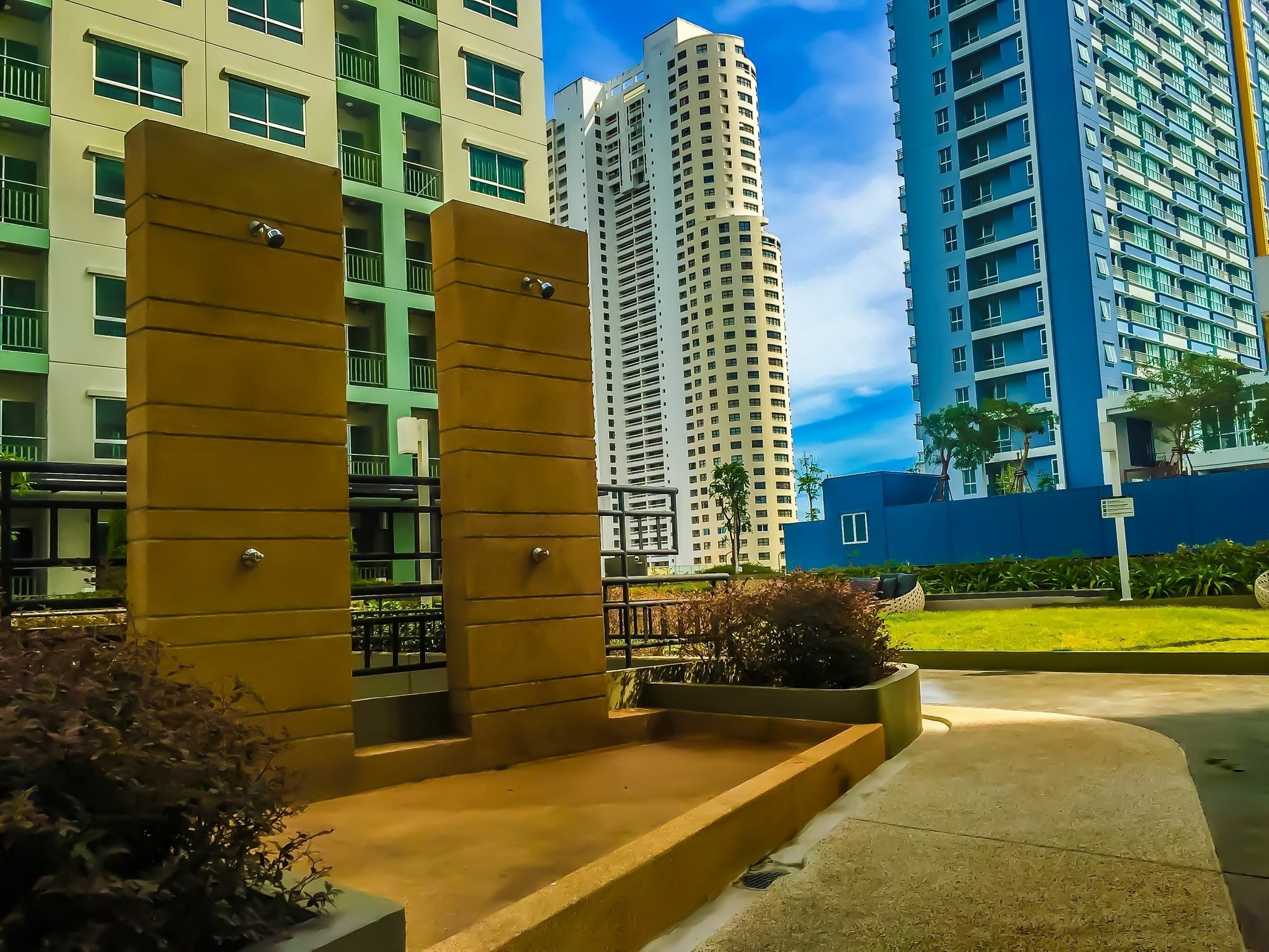 Lumpini Seaview Jomtien By Parikal Hotel Екстериор снимка